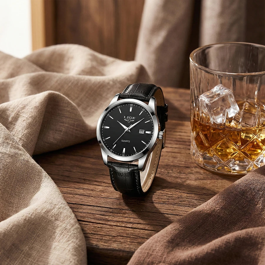 Detalhe do relógio masculino de couro preto estilo executivo